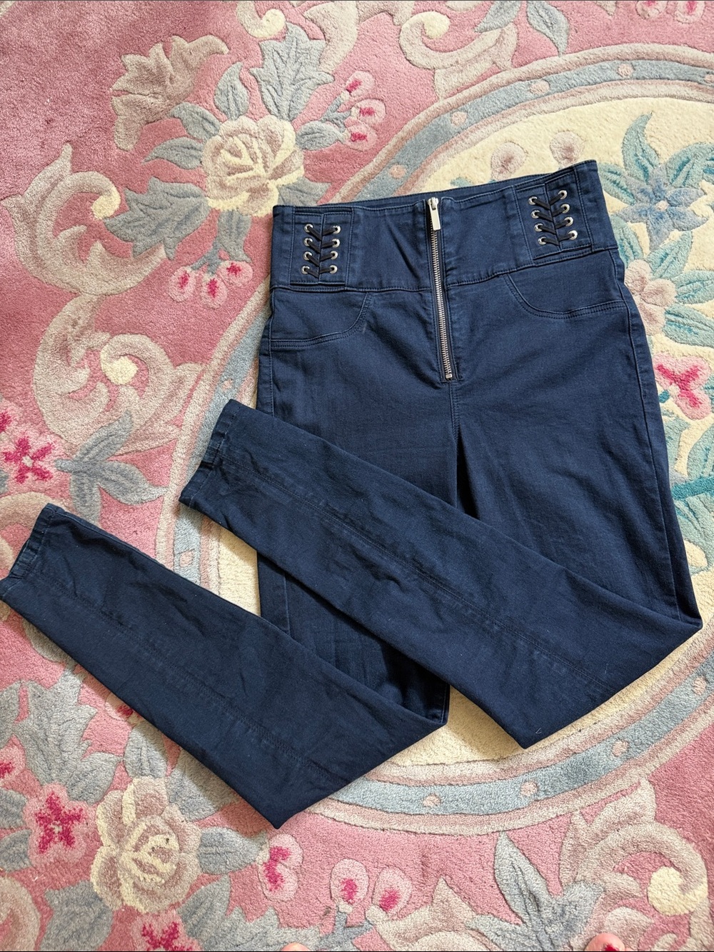kAREN MILLEN STRAIT LEG CLASSY JEANS